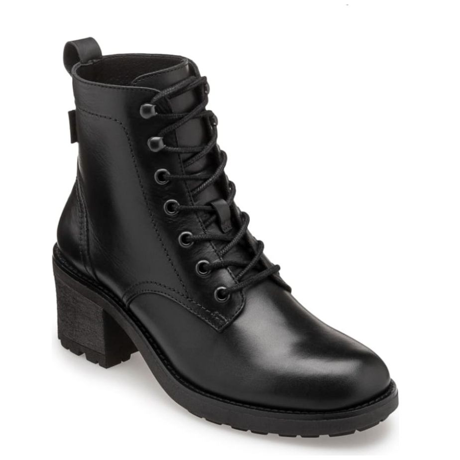 Botas negras online agujeta