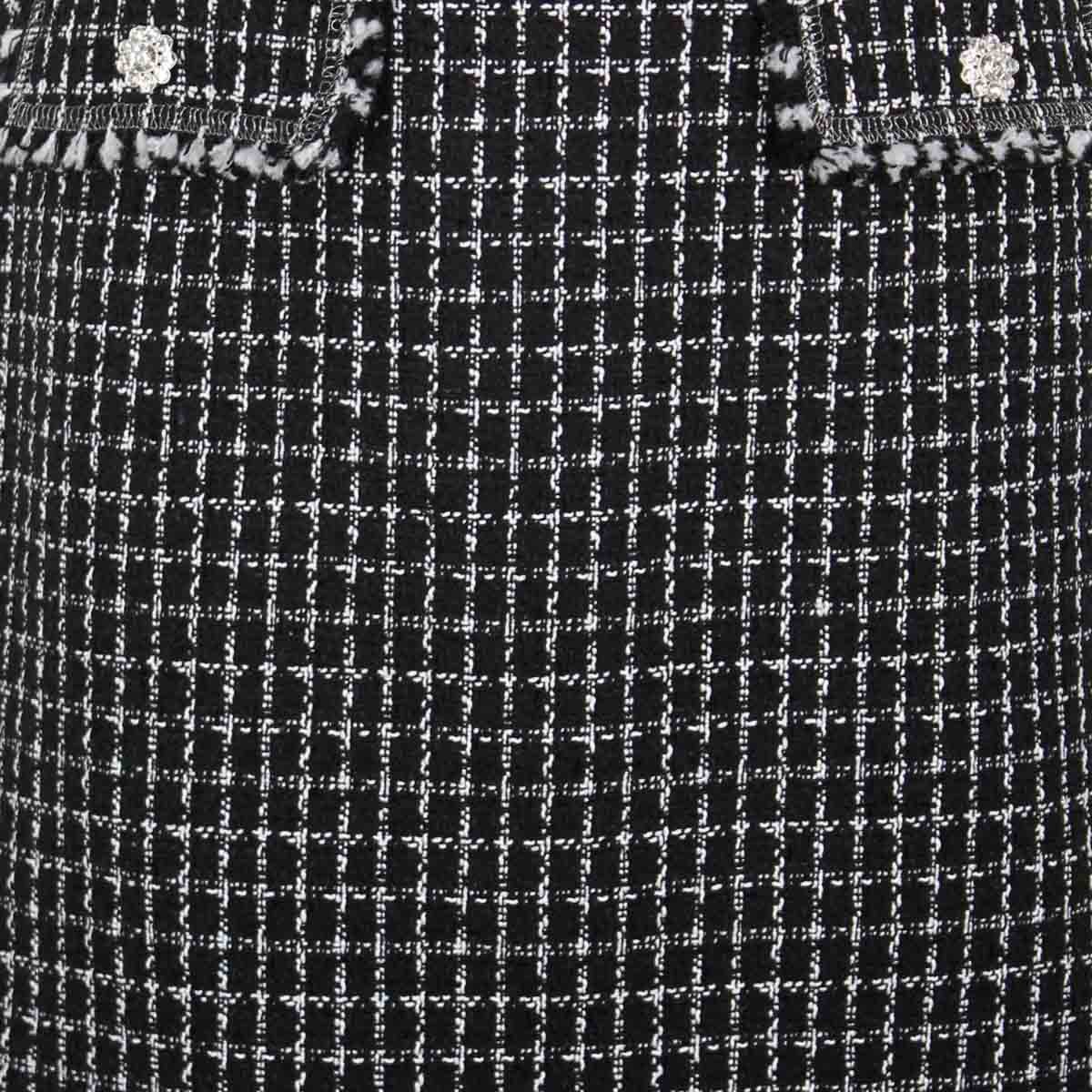 Falda Corte Recto Diseño Bouclé Basel