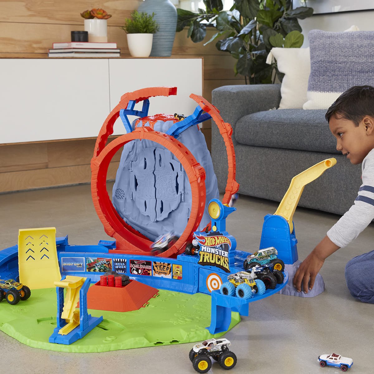 Piesta de Juguete Hot Wheels Temible Explosión Volcánica