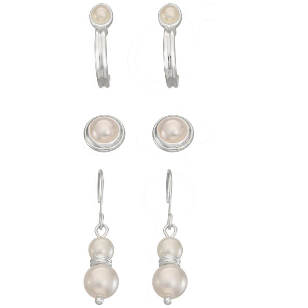 Aretes Color Plata Tipo Botón en Set de Tres con Incrustaciones Tipo Perla en Diferentes Formas