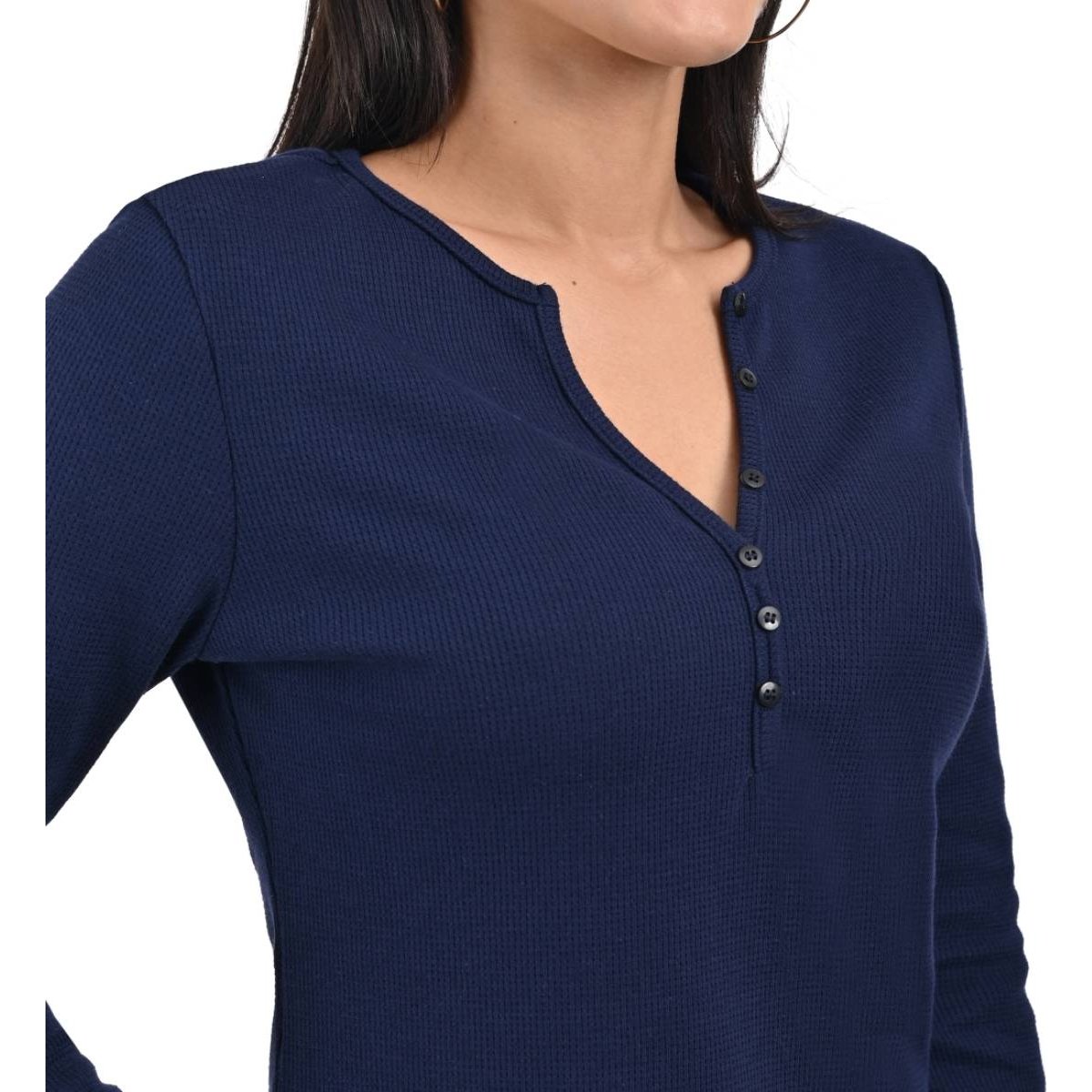 Playera Manga Larga Cuello Redondo con Botones