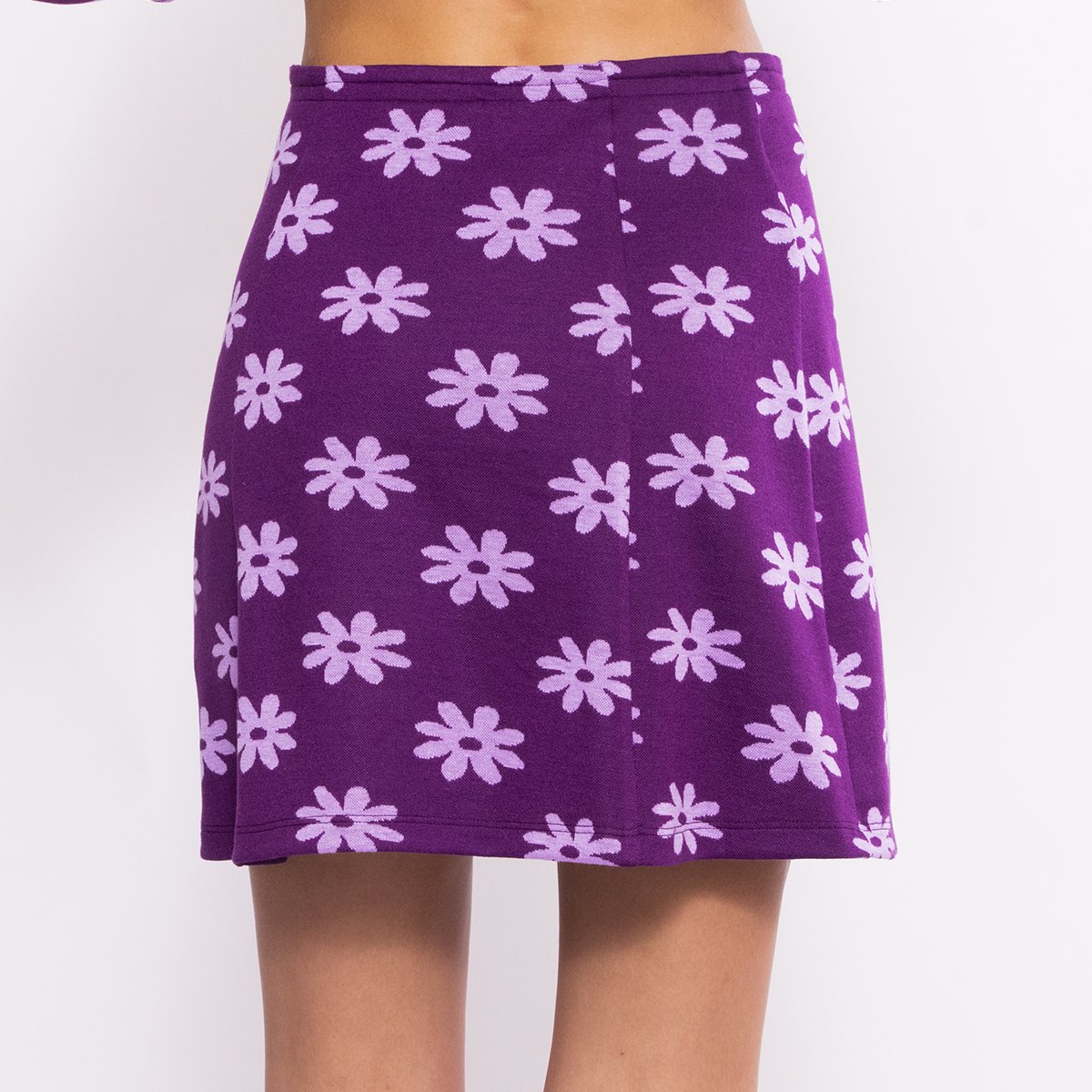 Falda Corta Envolvente