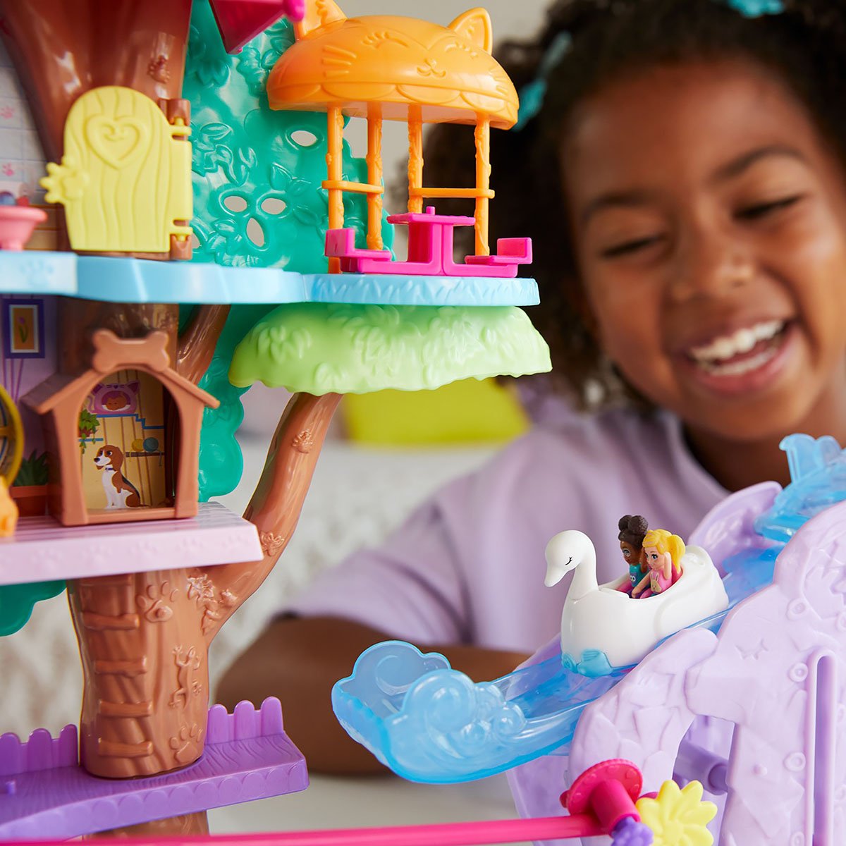 Polly Pocket  Pollyville Casa Del Aventuras Del Árbol