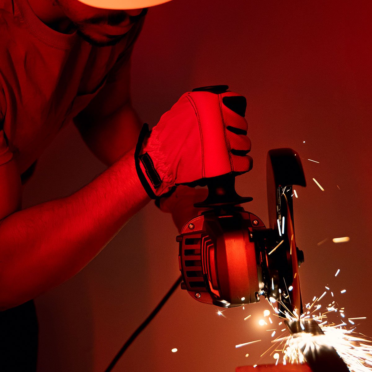 Esmeriladora Angular 4 1/2 Promaker 750W con Disco Abrasivo Pro-Es750