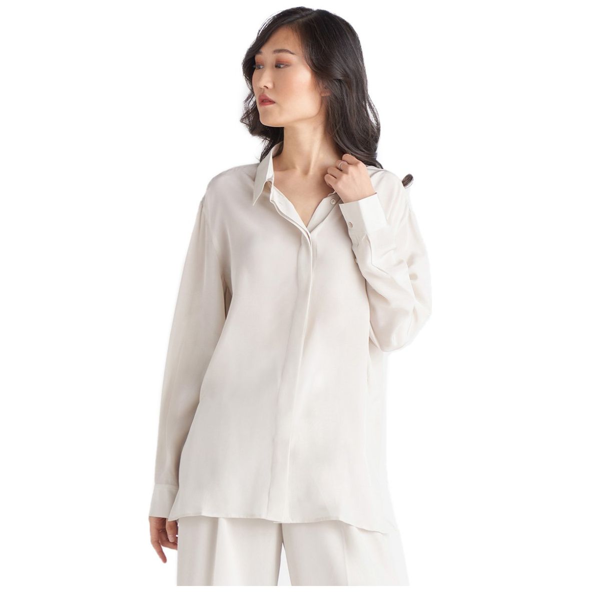 Blusa Manga Larga  Nudo Cuello Sport Tape