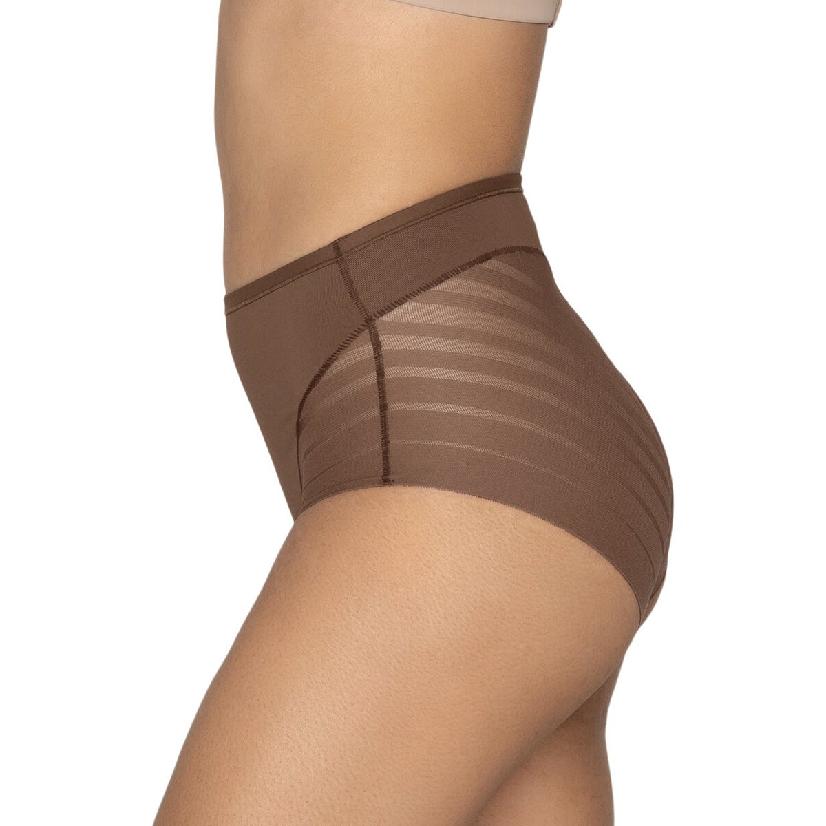 Panty faja clásico con control moderado de abdomen y bandas en tul. LEONISA