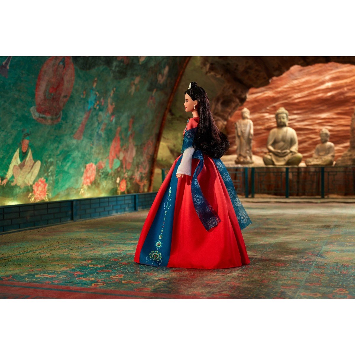 Barbie Signature Muñeca de Colección Año Nuevo Lunar 2023