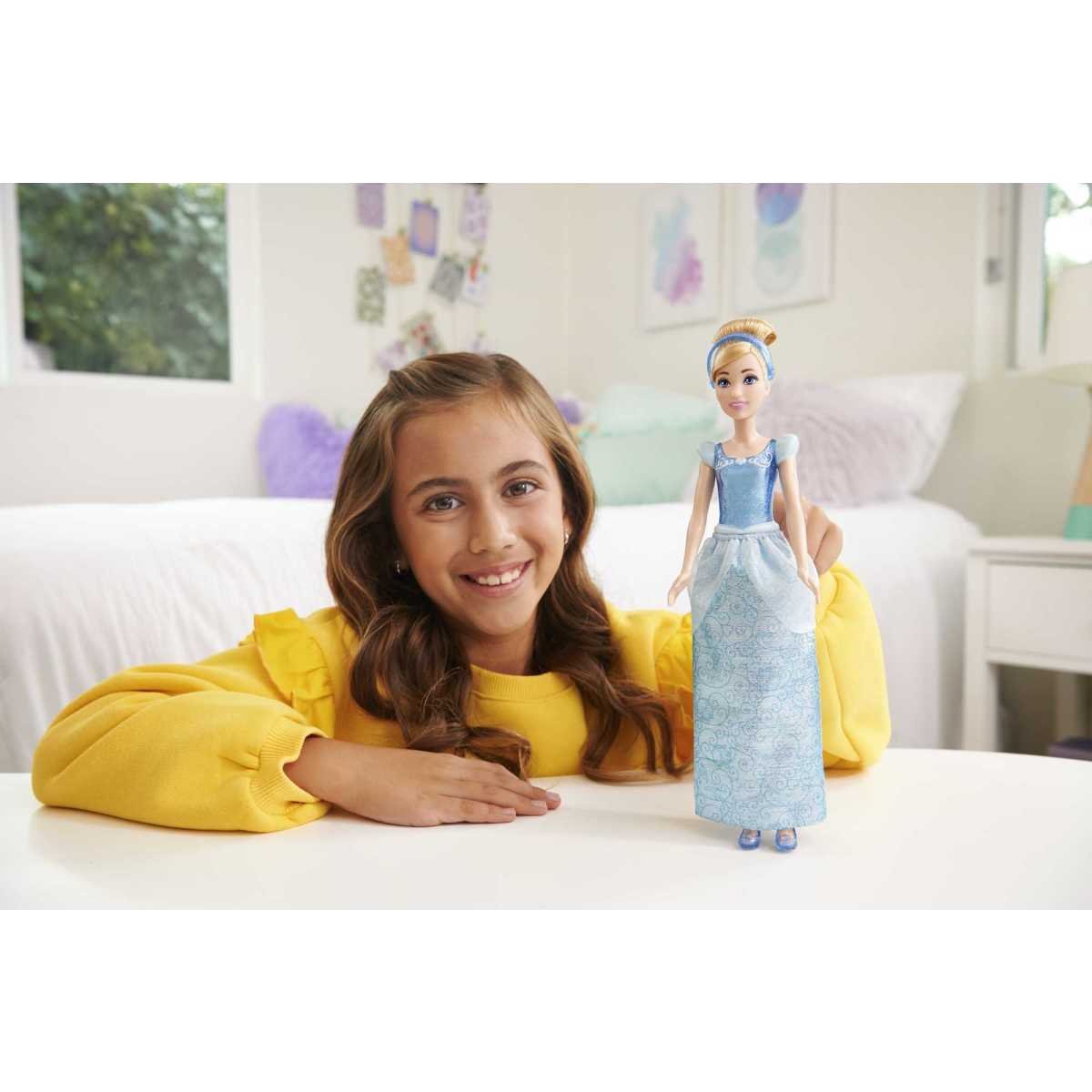 Muñeca princesa disney discount cenicienta