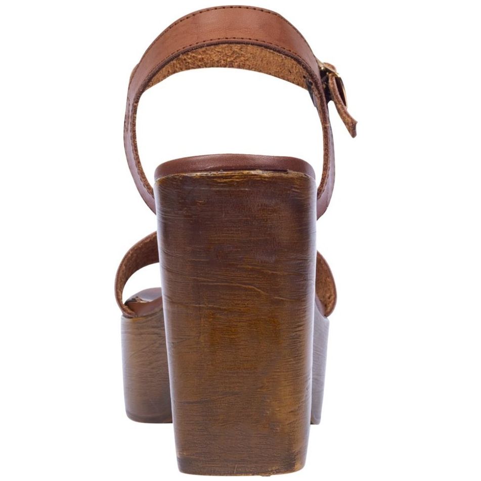 Sandalia Ajustable con Plataforma Café Forever 21