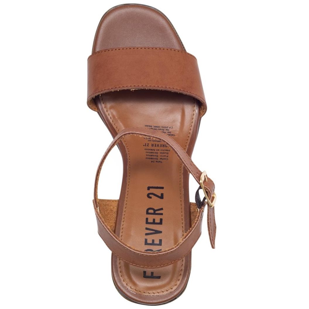 Sandalia Ajustable con Plataforma Café Forever 21