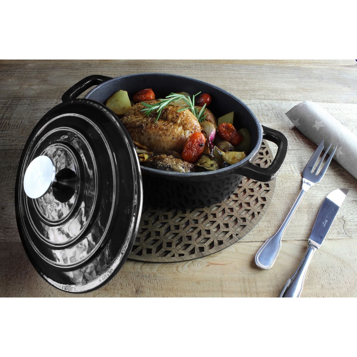 Cacerola Oval  Negra Ferro 28Cm de Hierro Fundido Magefesa