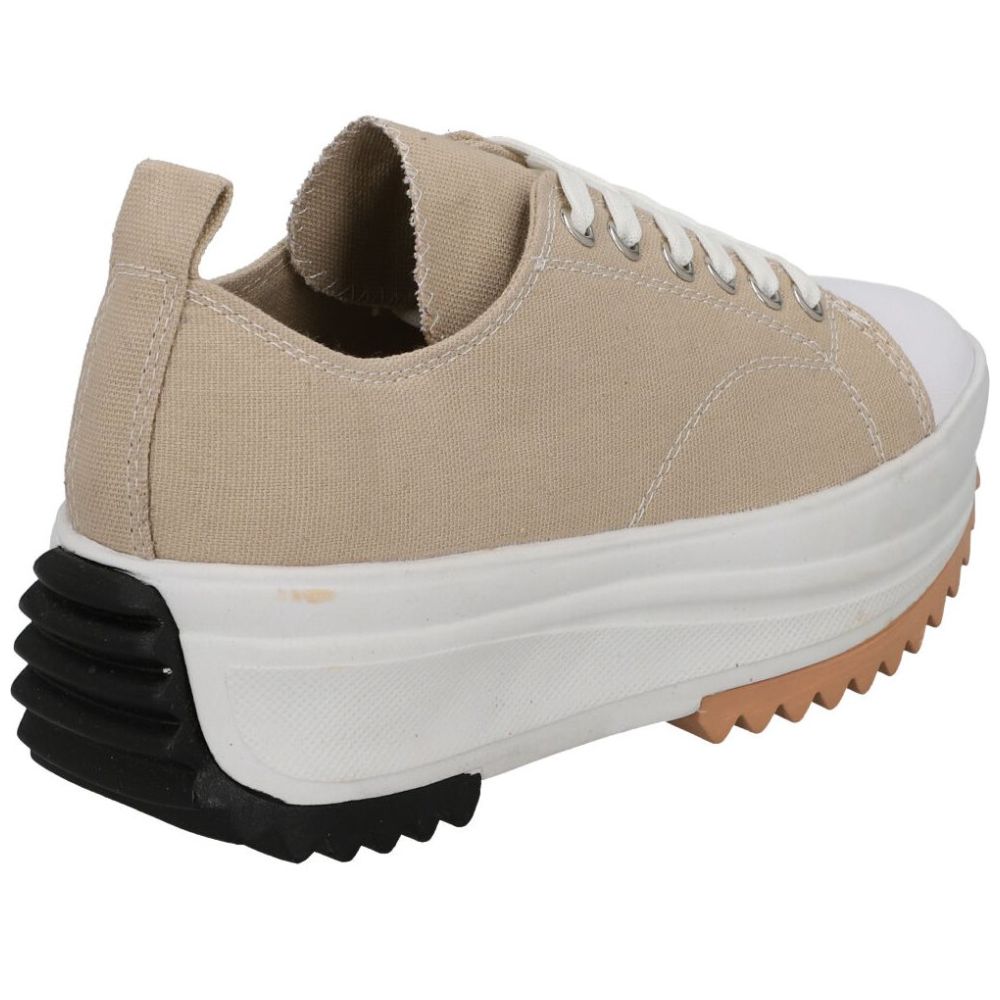 Tenis Beige con Plataforma Ferruzi
