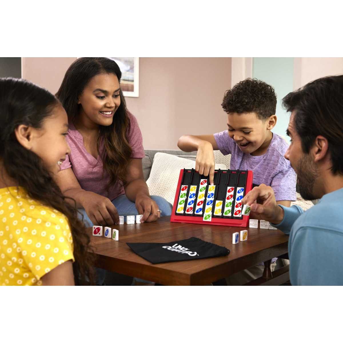 Uno Juego de Mesa Quatro