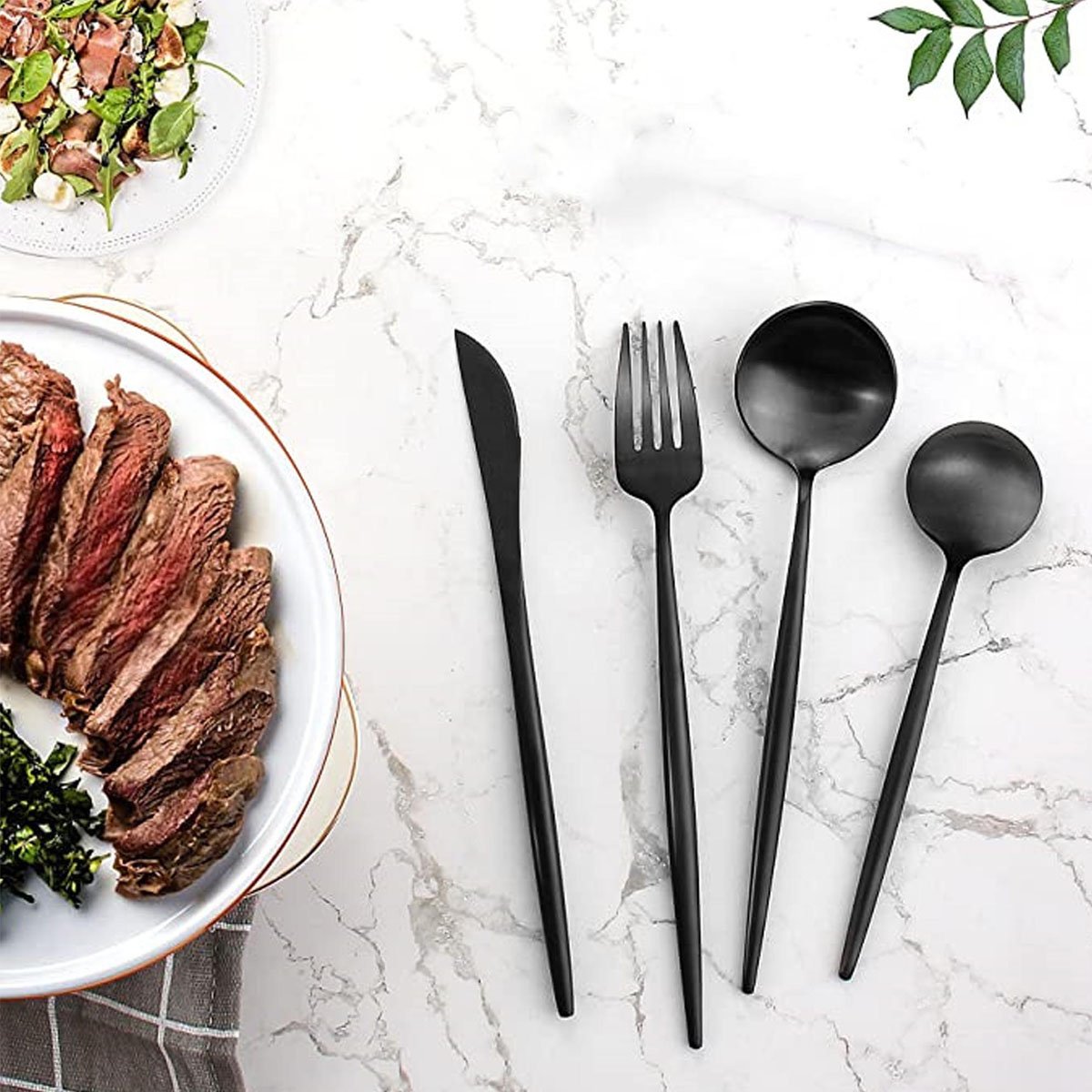 Set 16 Cubiertos Negros Casablanka