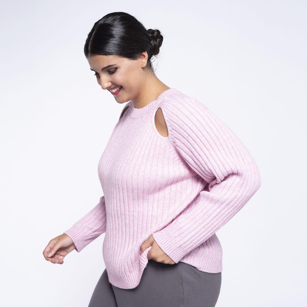 Suéter Cuello Redondo Hombros Descubiertos  Vixara