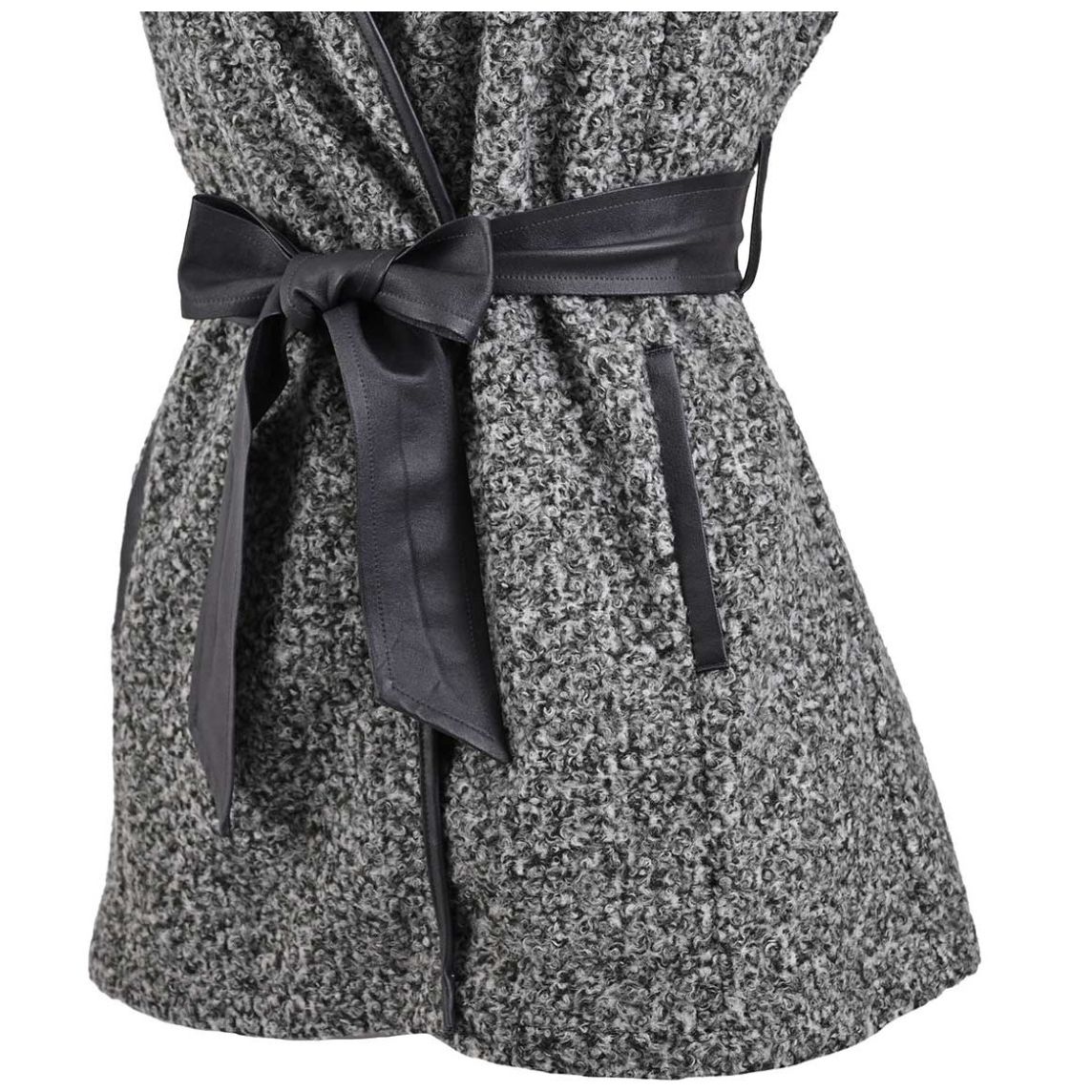 Chaleco Largo Cinta Polipiel Next para Mujer