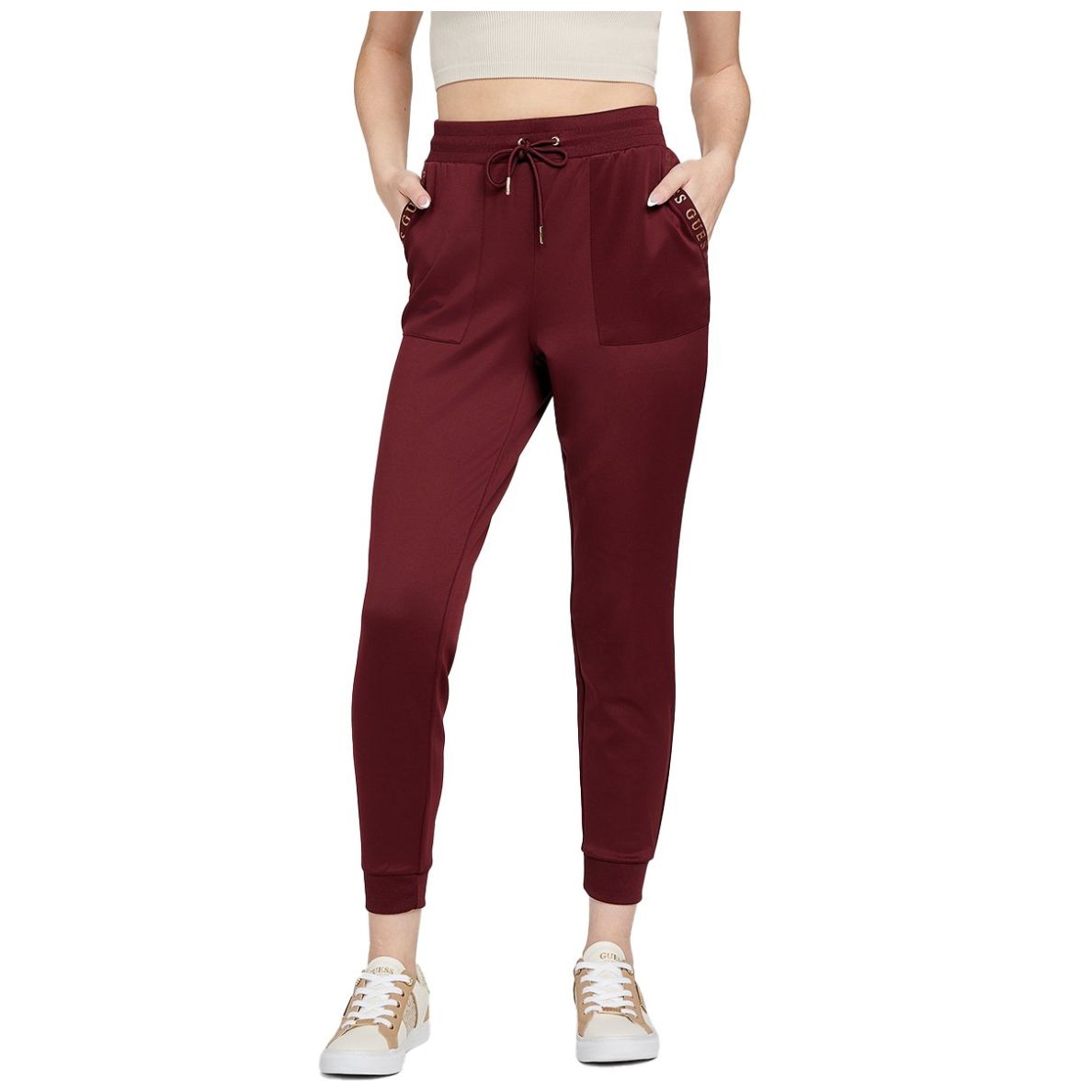 Jogger Corte Slim Fit Guess