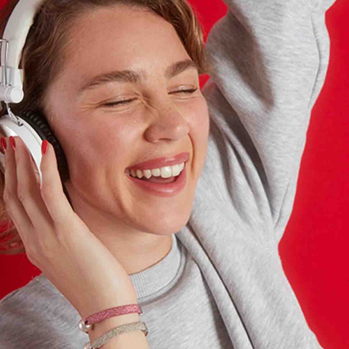 Brazalete Majorica Magneta Elástico Ajustable Hilos Plata Perla Bca 10 Mm