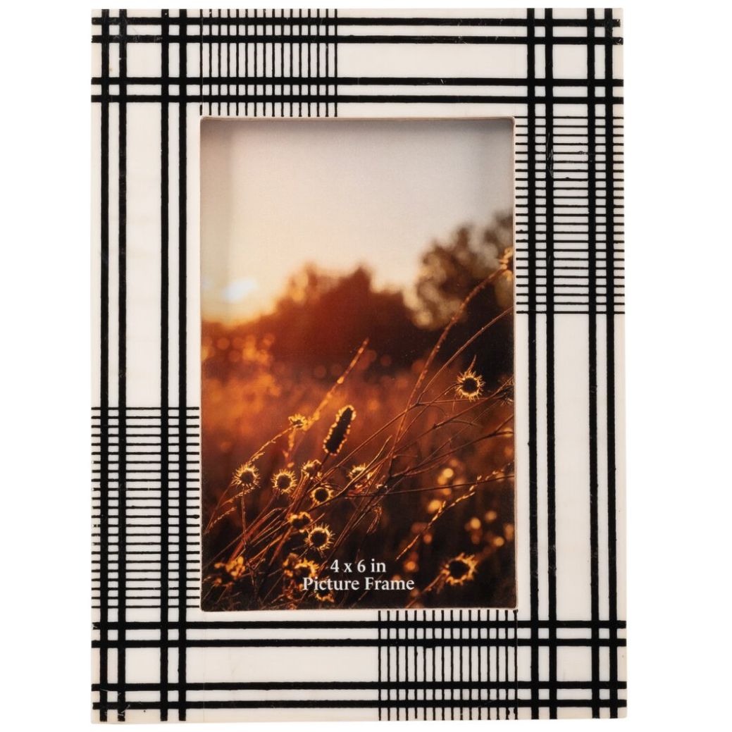 Porta Retrato 4X6 Cuadros Negro/ Blanco  Sagebrook Home.