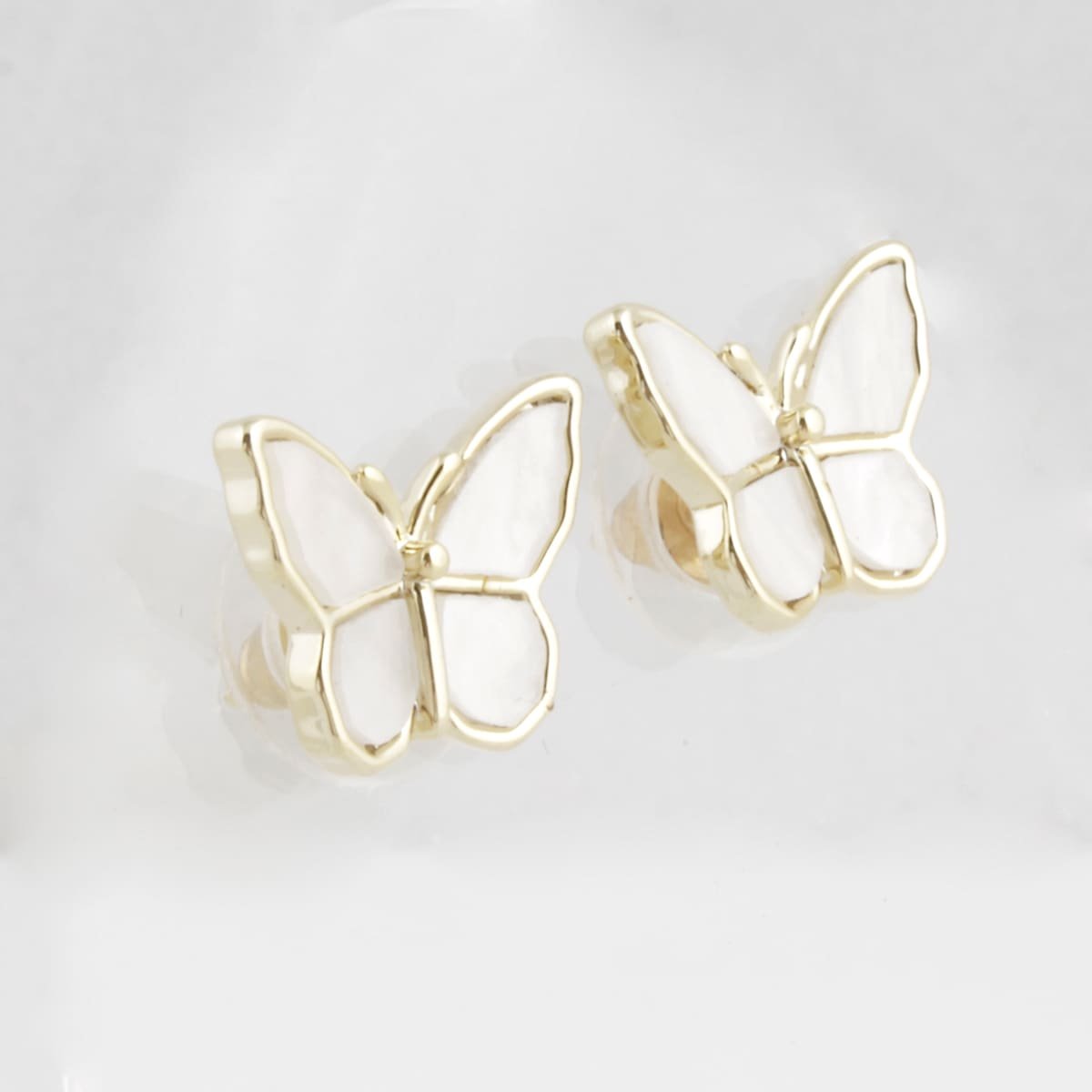 Aretes Forma de Mariposa Lulu