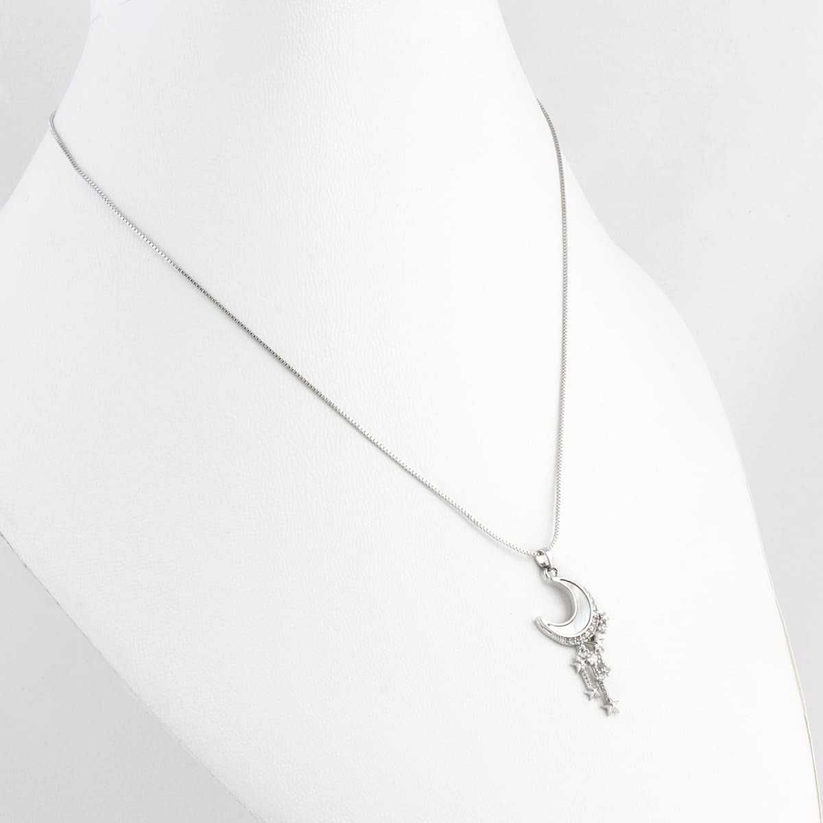 Collar con Dije de  Media Luna Lulu