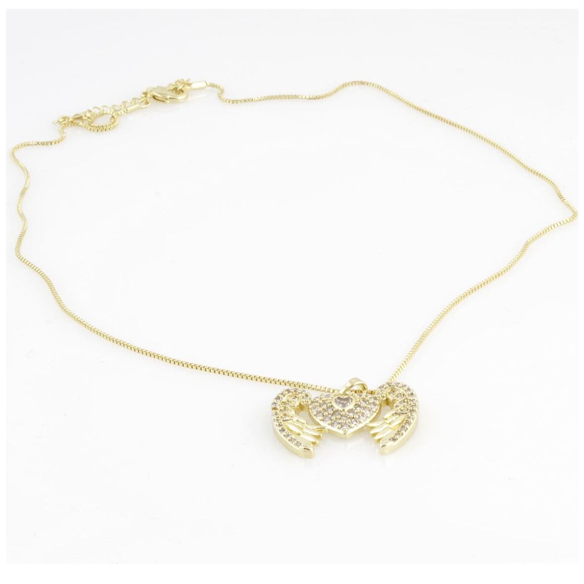 Collar con Dije de Corazón con Alas Lulu