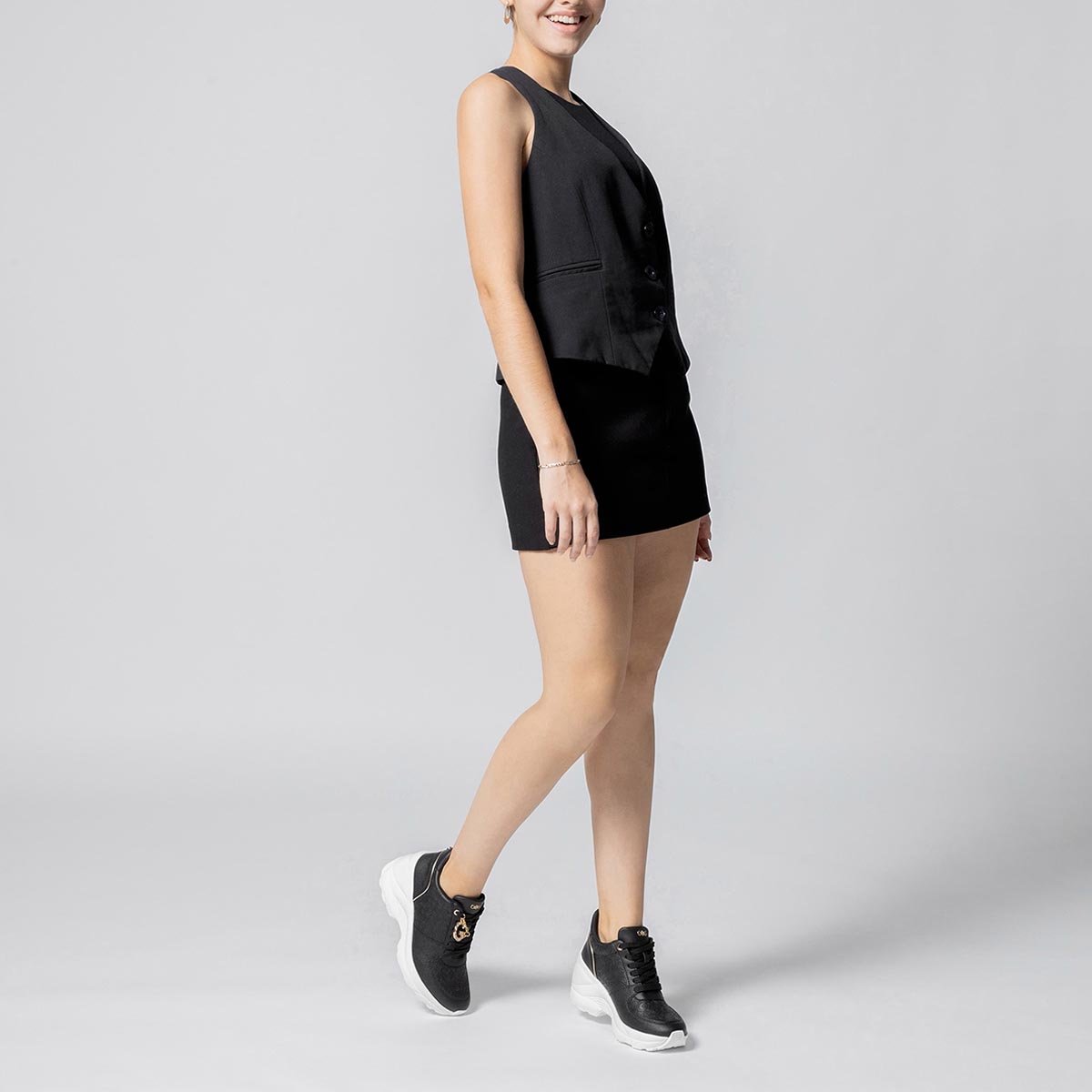 Tenis  Negro Flat  G By Guess