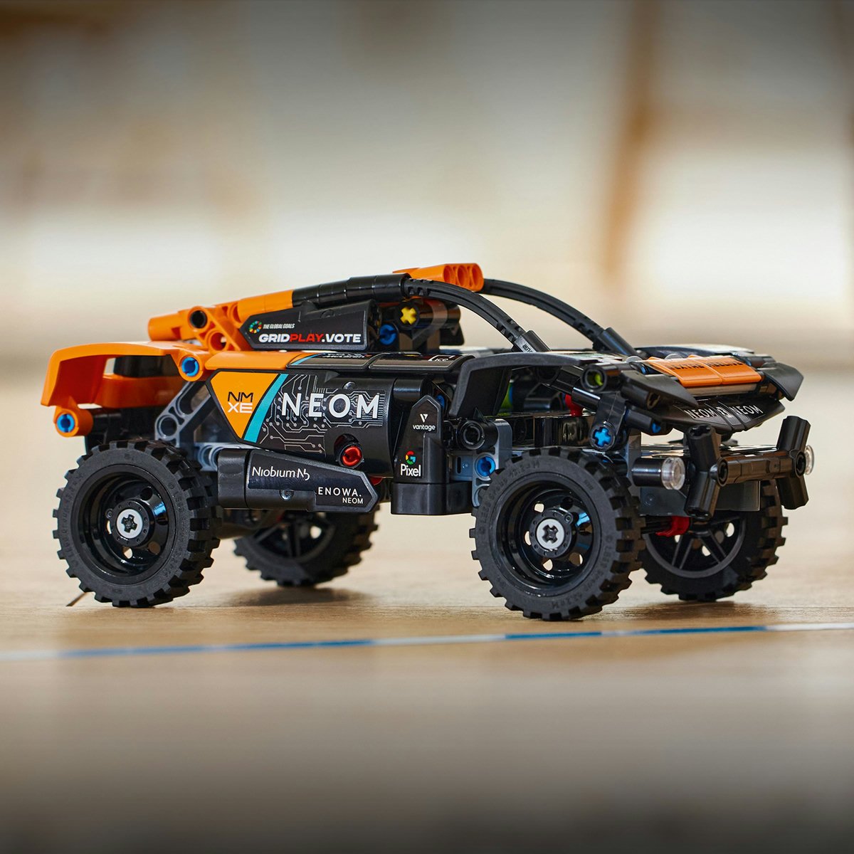 Lego Neom Mclaren Extreme e Race Car
