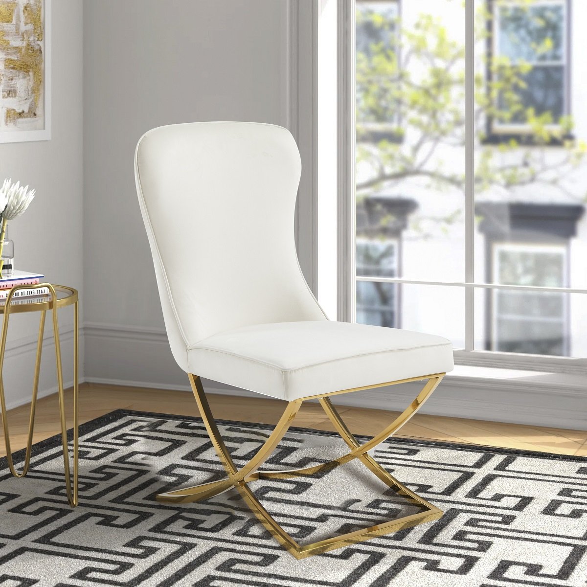 Silla Blanca con Cromo Dorado Dc23 Wang