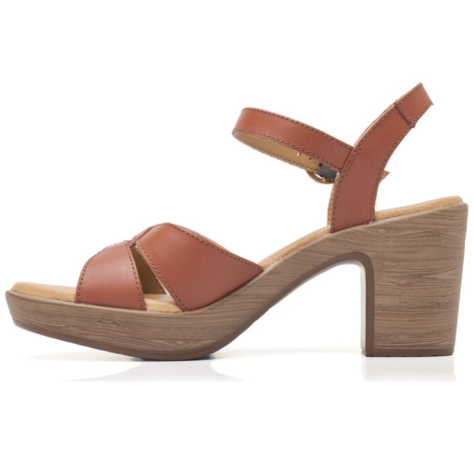 Sandalia Flexi con Pulsera y Tacón Café