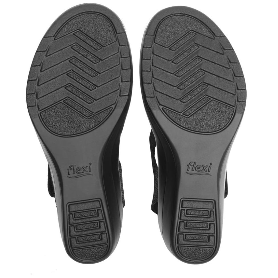 Sandalia con Plantilla Transpirable y Ajuste Velcro Negra Flexi para Mujer