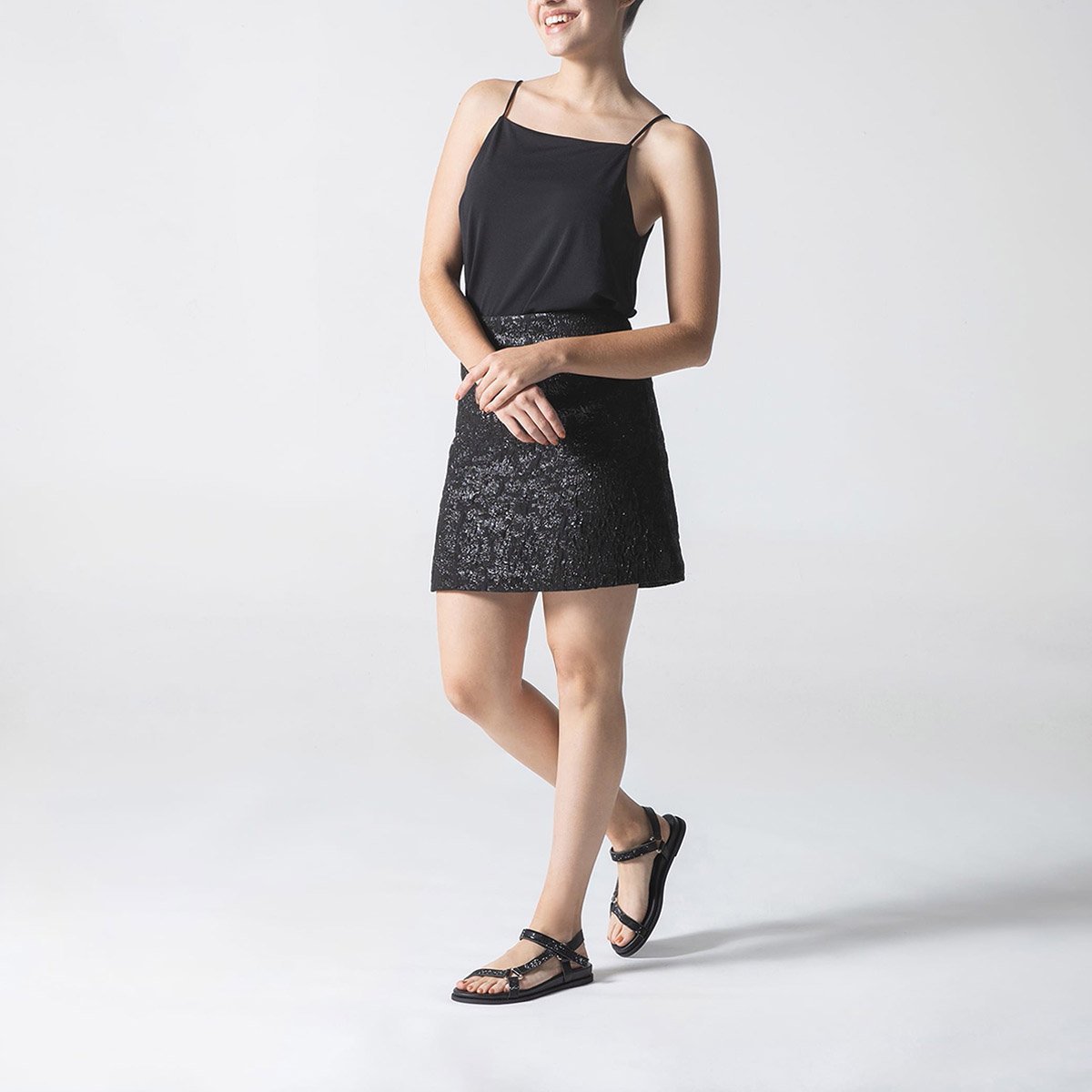 Sandalia Plana Westies Negro para Mujer