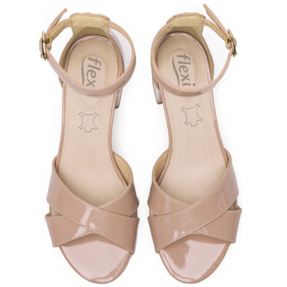 Sandalia con Tacón y Ajuste Pulsera en Color Beige para Mujer Flexi