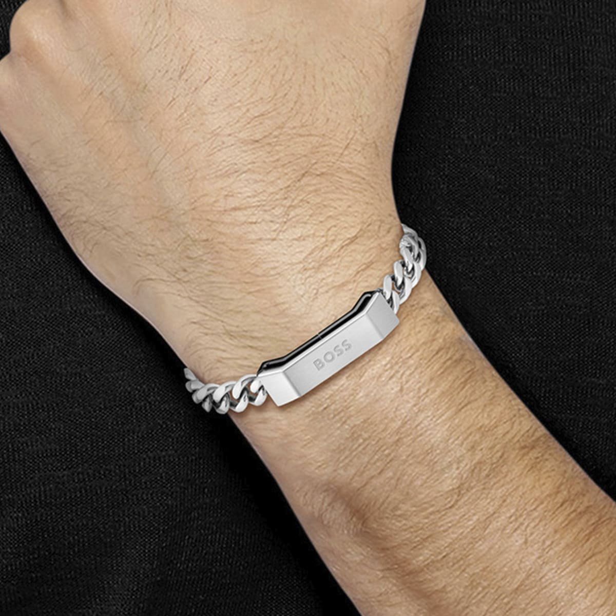 Brazalete  Boss de Acero Inoxidable  para Hombre
