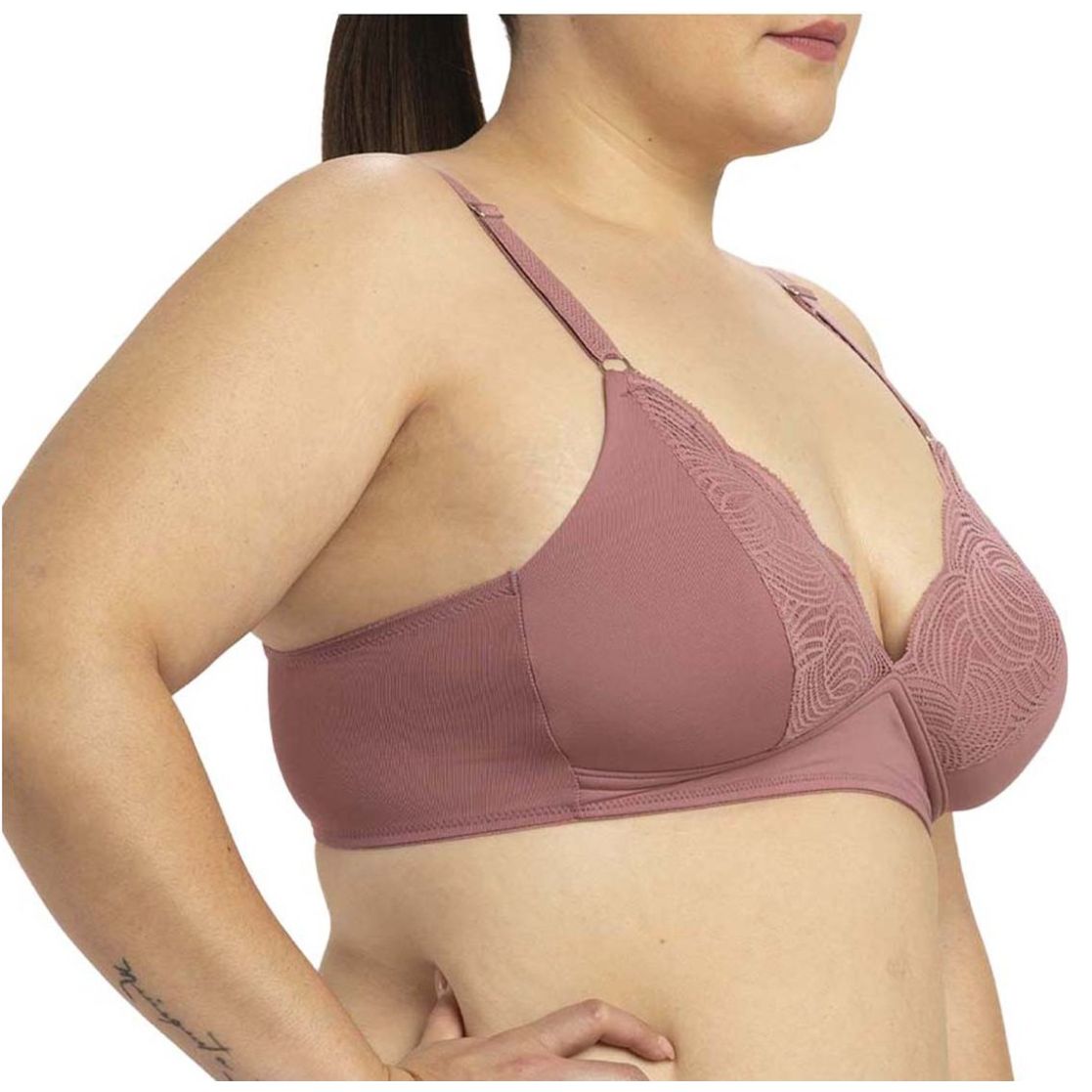 Brasier Copa Triangular Preformada con Encaje Curvation