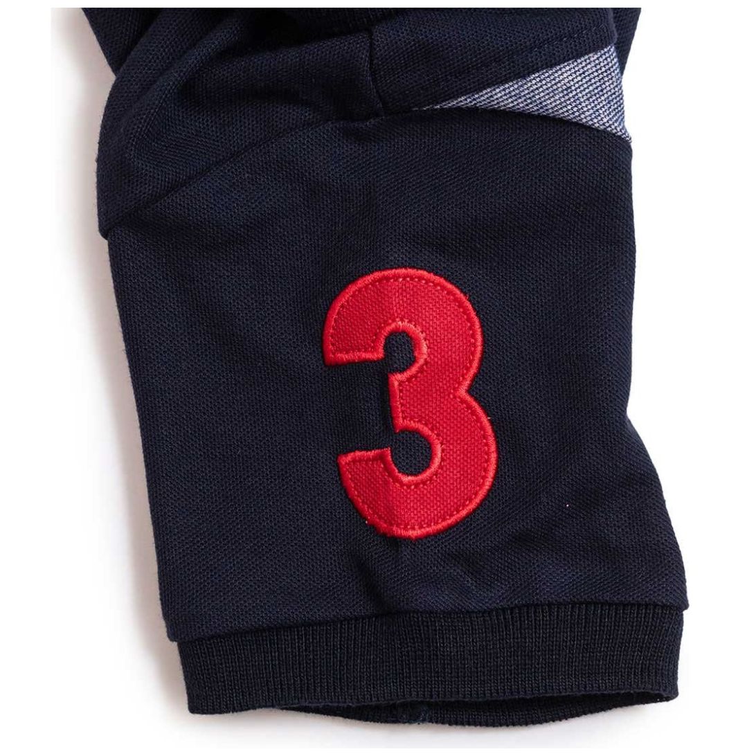 Conjunto para Niño 2 Piezas Playera Cuello Tipo Polo Manga Corta Diagonal Gris Y Short Rojo Gabardina Royal Polo Club
