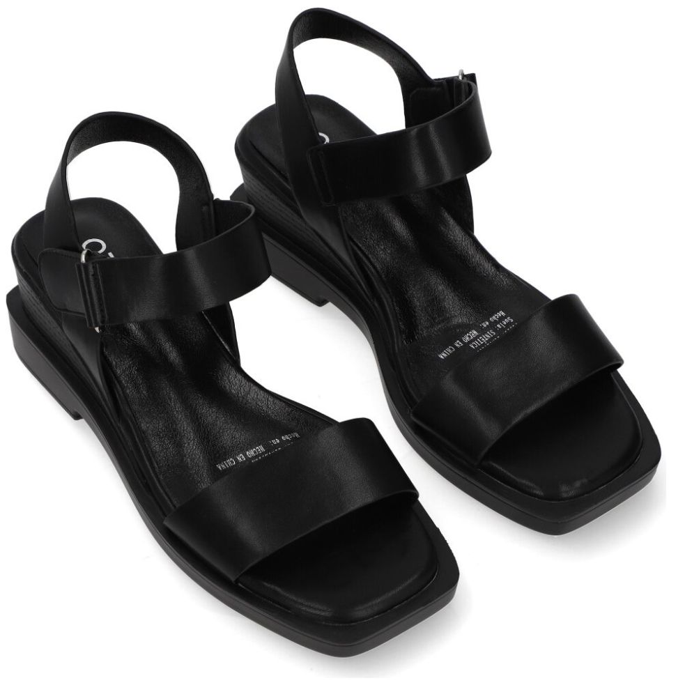 Sandalia Capa de Ozono con Cuña y Velcro Negra