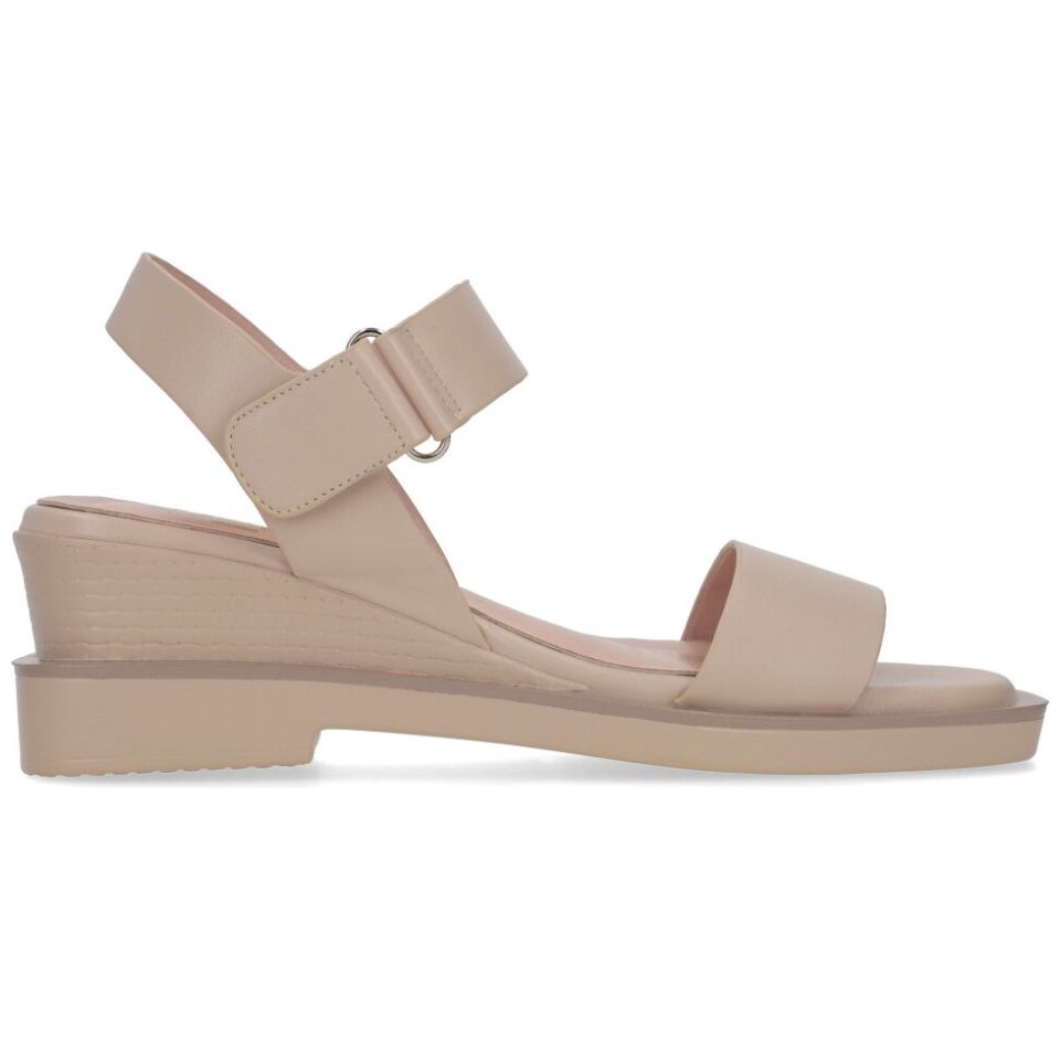 Sandalia Capa de Ozono con Cuña y Velcro Beige