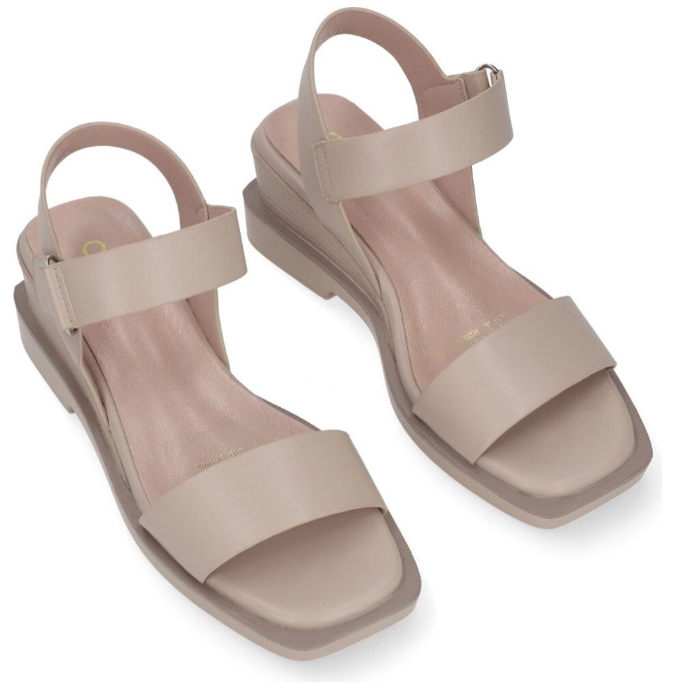 Sandalia Capa de Ozono con Cuña y Velcro Beige