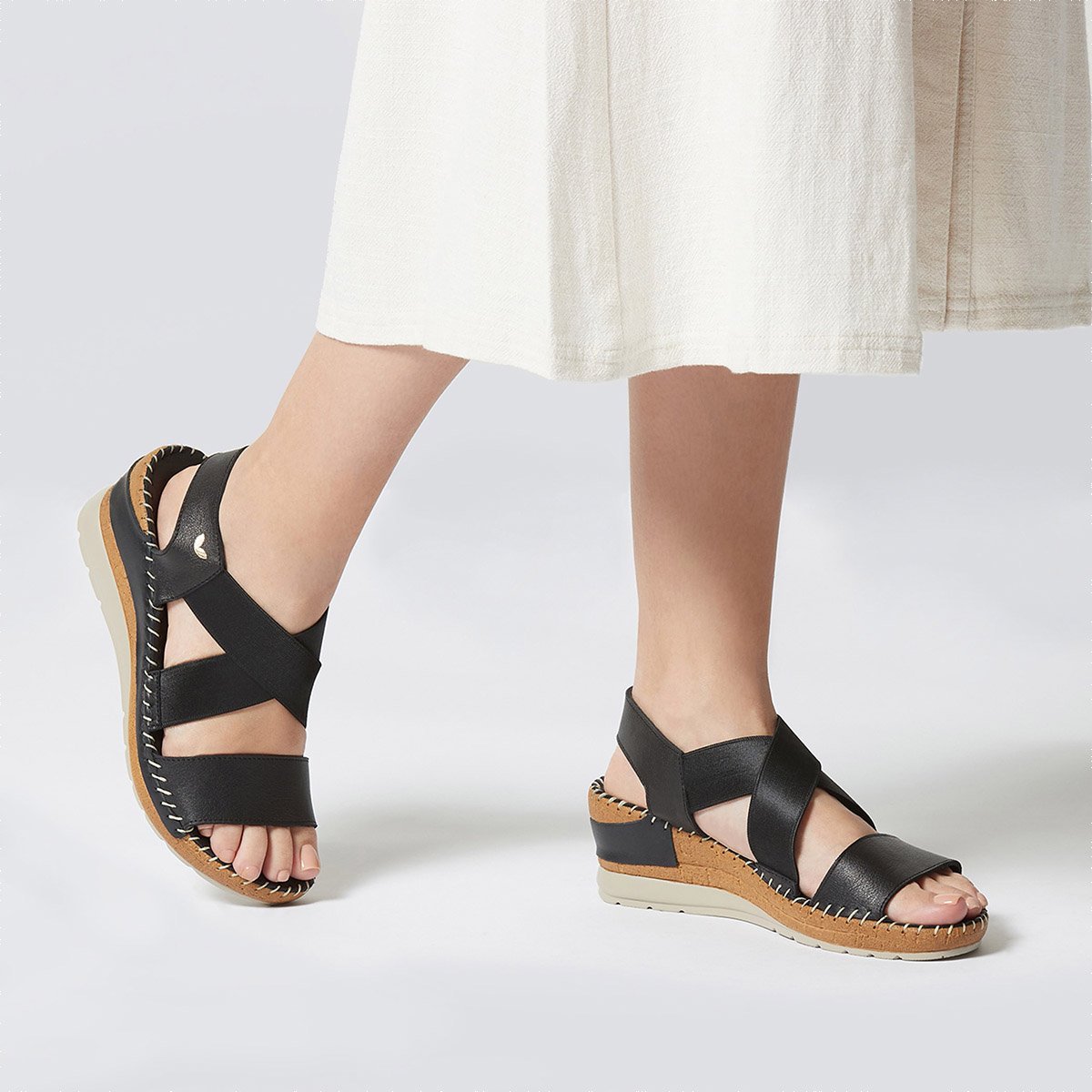 Sandalia W Confort con Fijación Elástica para Mujer