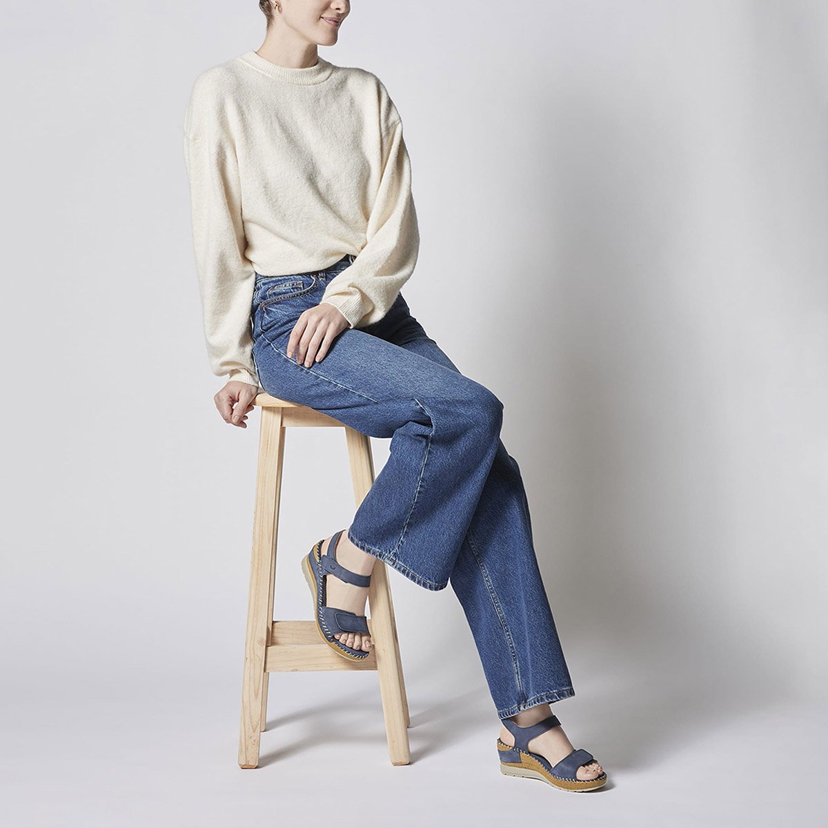 Sandalia Fijación Velcro Ajustable W Confort para Mujer