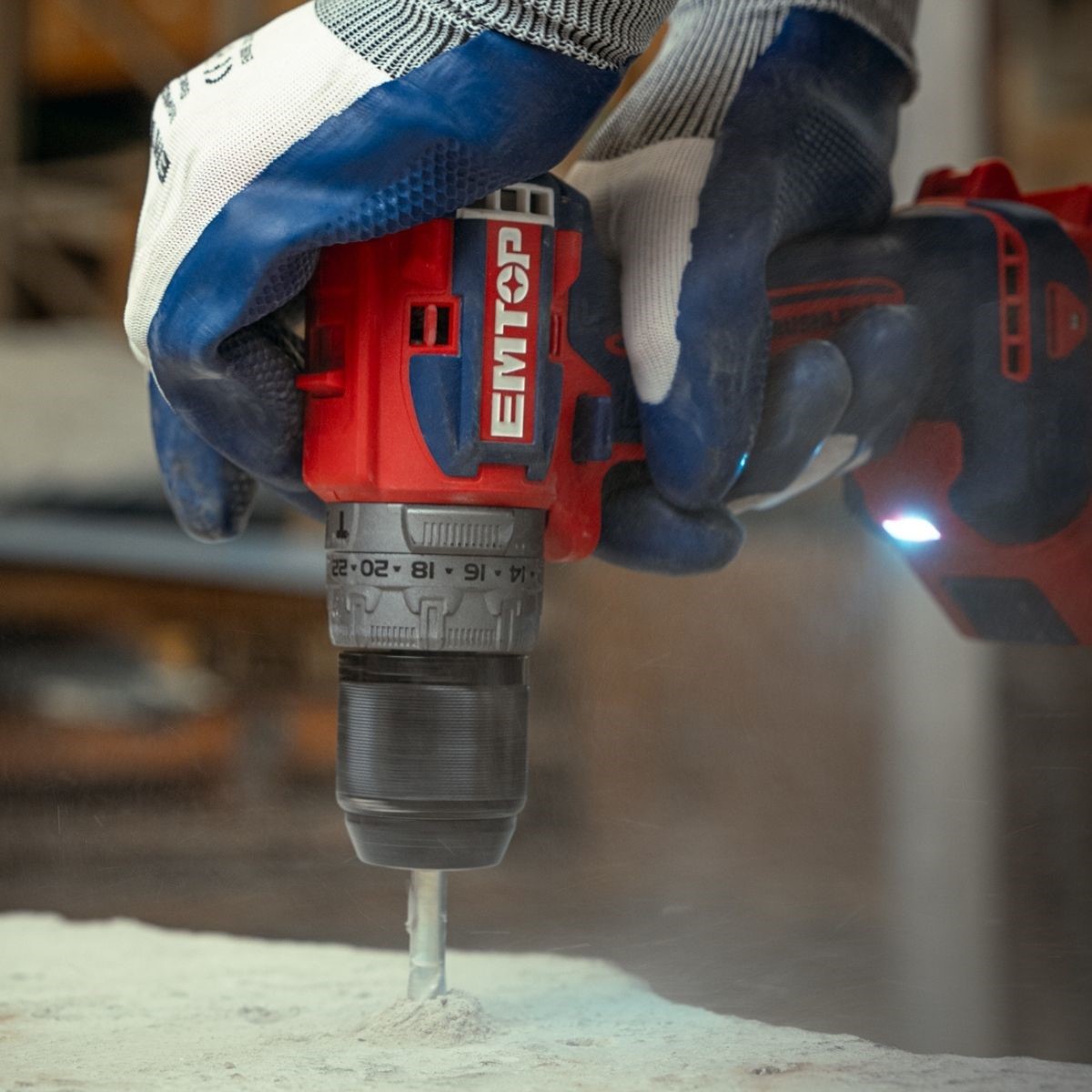 Kit Taladro de Impacto Inalámbrico de 1/2" Brushless Emtop