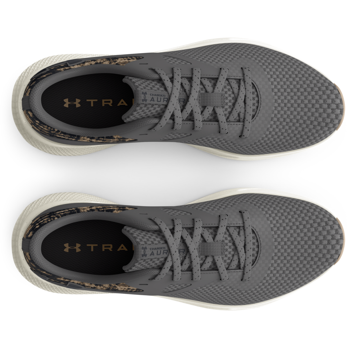 Tenis Charged Aurora Gris Under Armour para Mujer