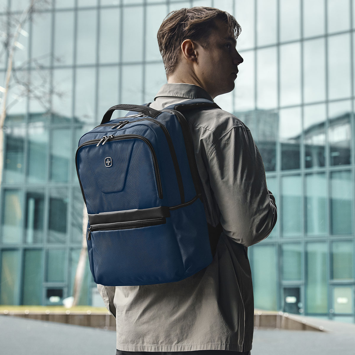 Mochila New Essentials Xe Resist Zul Oceano Wenger