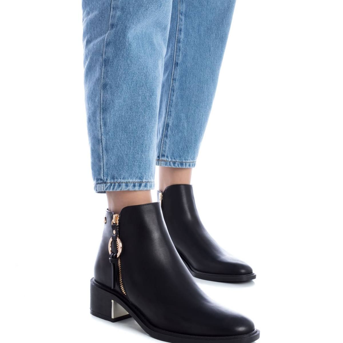 Botín con Tacón y Cierre Lateral para Mujer Xti