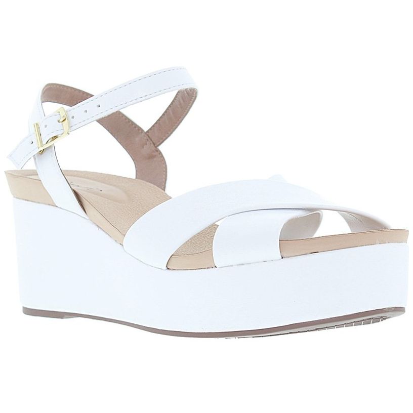Sandalia Flexi Cuña Perforado Para Mujer 123704 | Surtidora