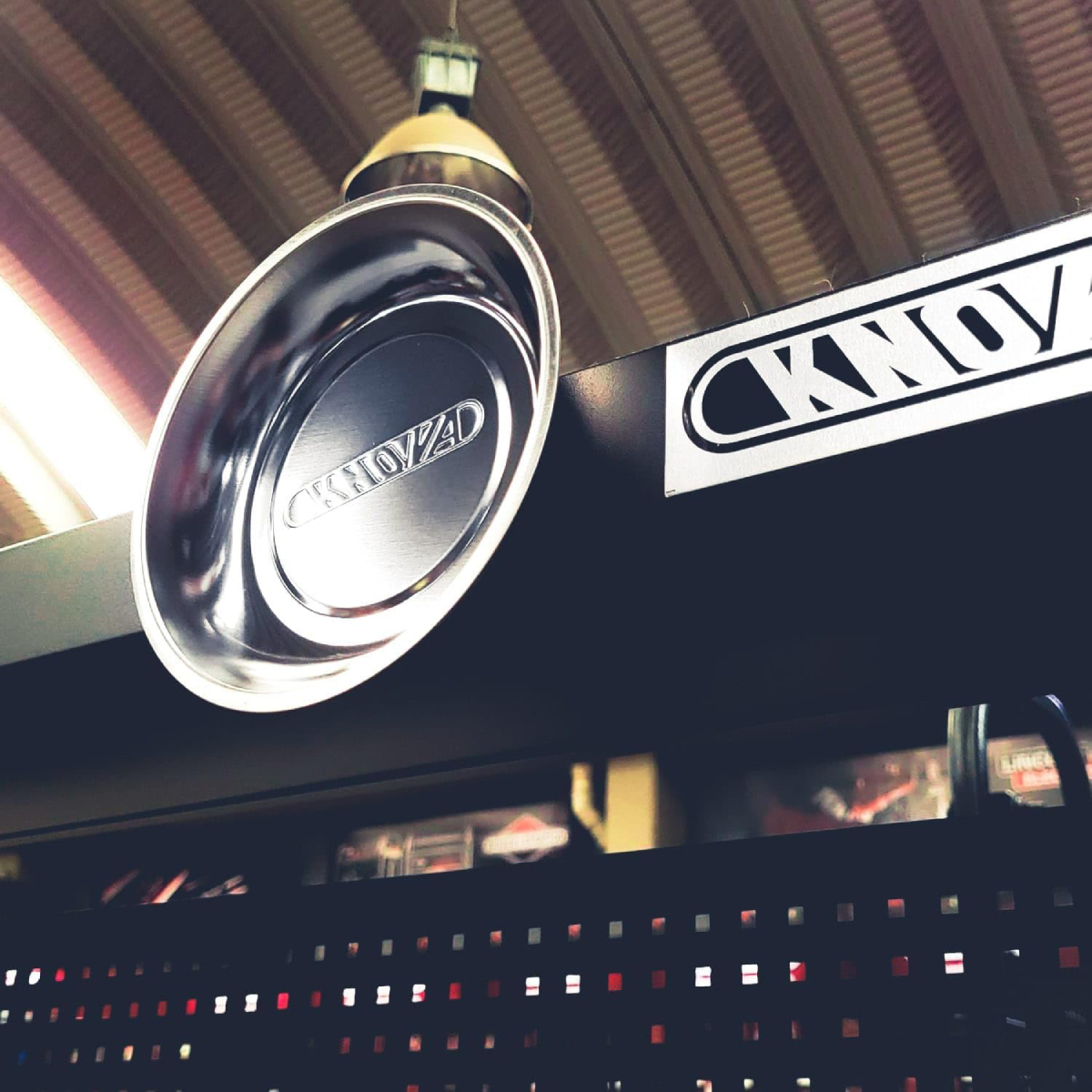 Charola Magnética Redonda Knova