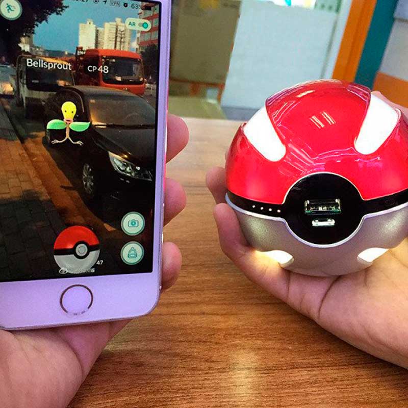 Power bank de 10000 mah en forma Pokebola