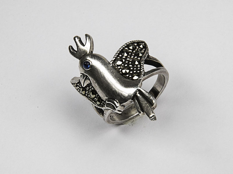 Anillo gallo de plata .925 con marquesita