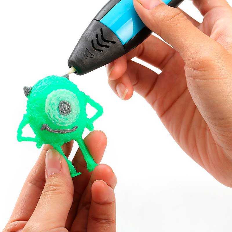 Pluma de Impresión 3D con Filamentos de Colores.